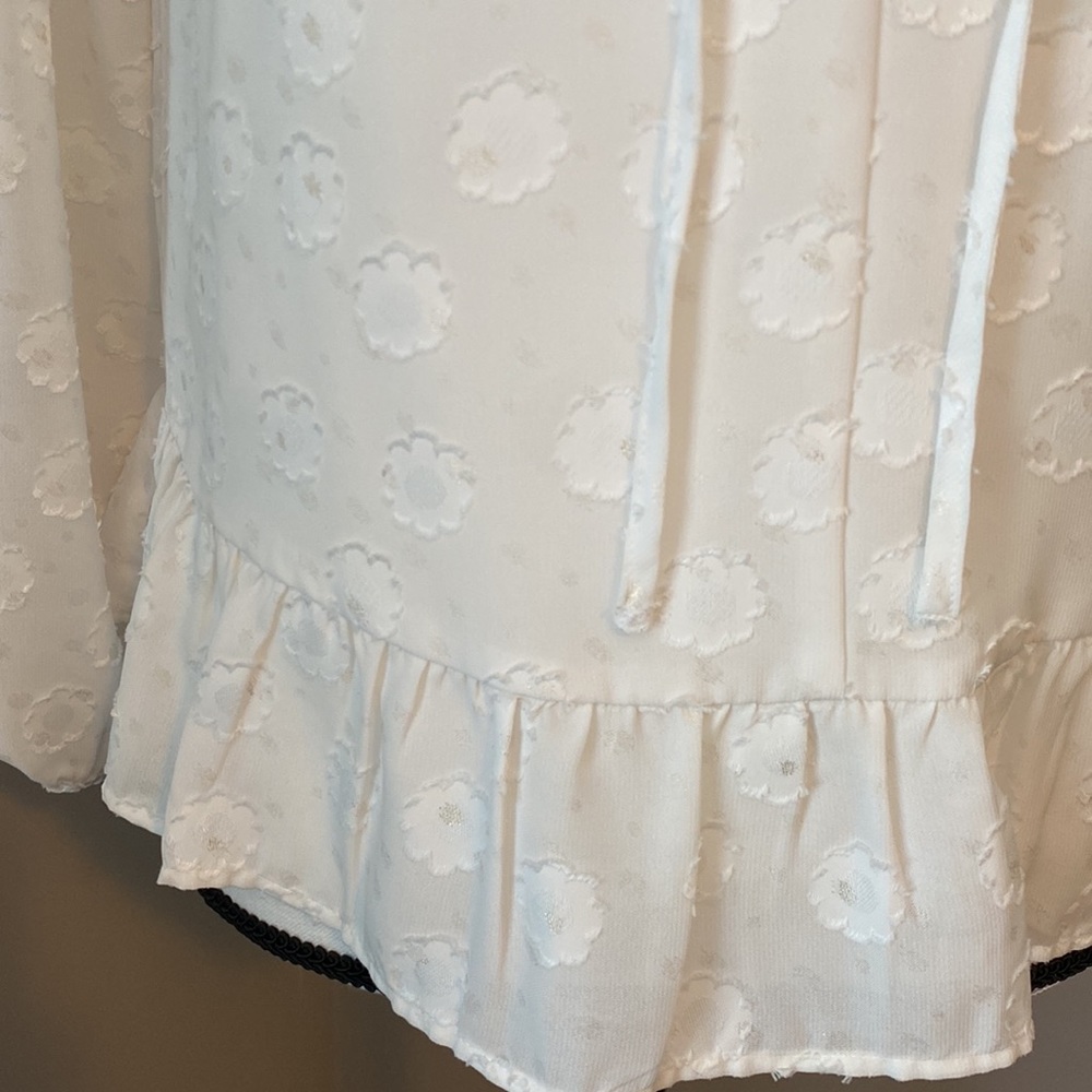 Loft Textured Blouse - Picture 5 of 8